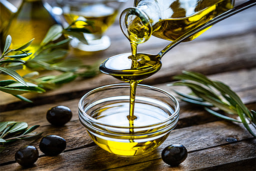 11 Benefits Of Olives, Nutrition, How To Eat, & Side Effects